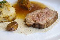 Gigot d'agneau braisé au gingembre et sauce au thé Puerh